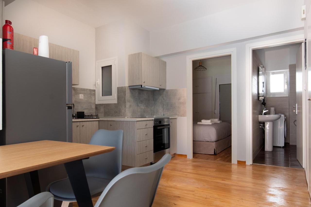 Aris123 By Smart Cozy Suites - Apartments In The Heart Of Athens - 5 Minutes From Metro - Available 24Hr 외부 사진