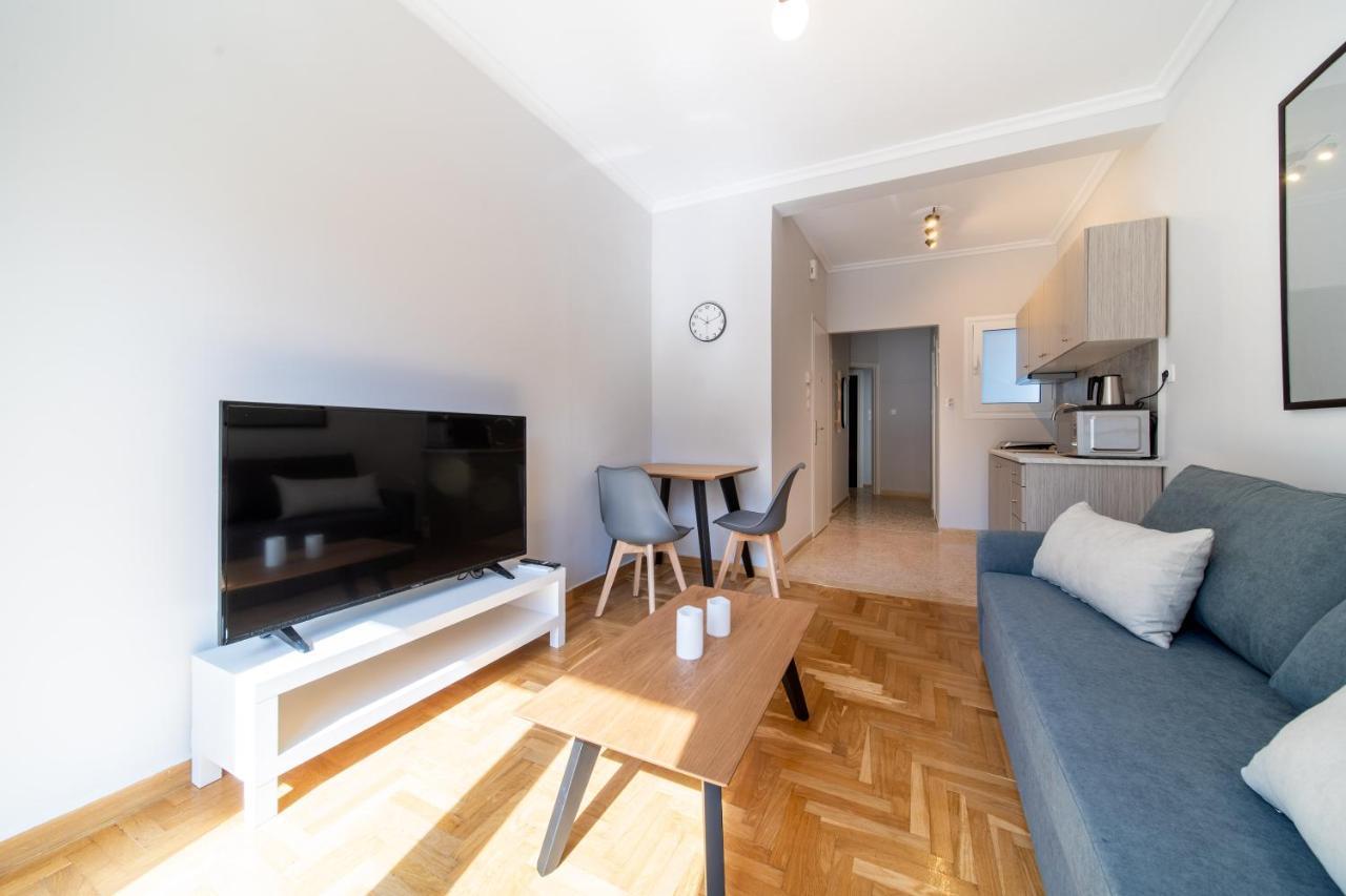 Aris123 By Smart Cozy Suites - Apartments In The Heart Of Athens - 5 Minutes From Metro - Available 24Hr 외부 사진