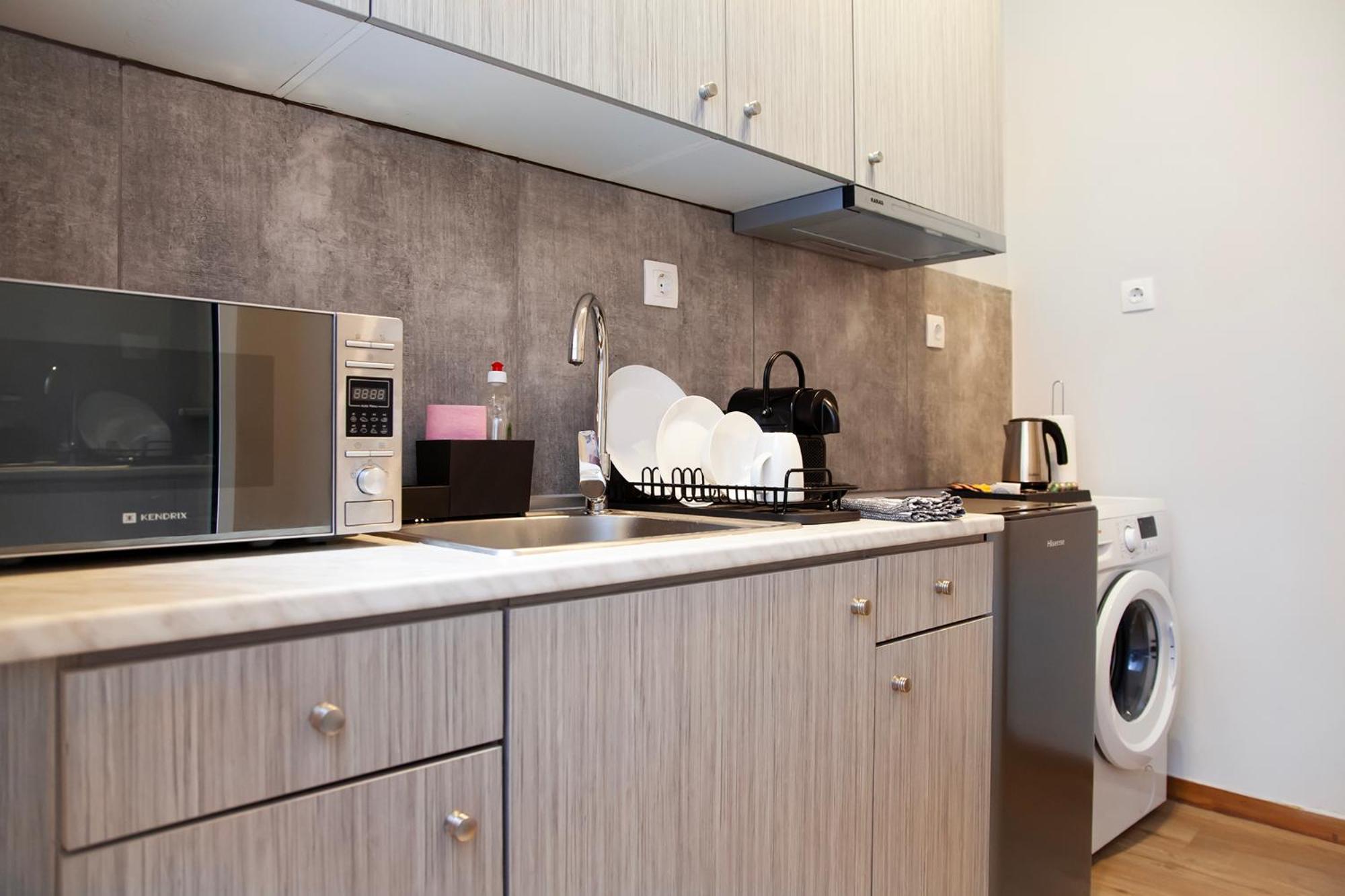 Aris123 By Smart Cozy Suites - Apartments In The Heart Of Athens - 5 Minutes From Metro - Available 24Hr 외부 사진