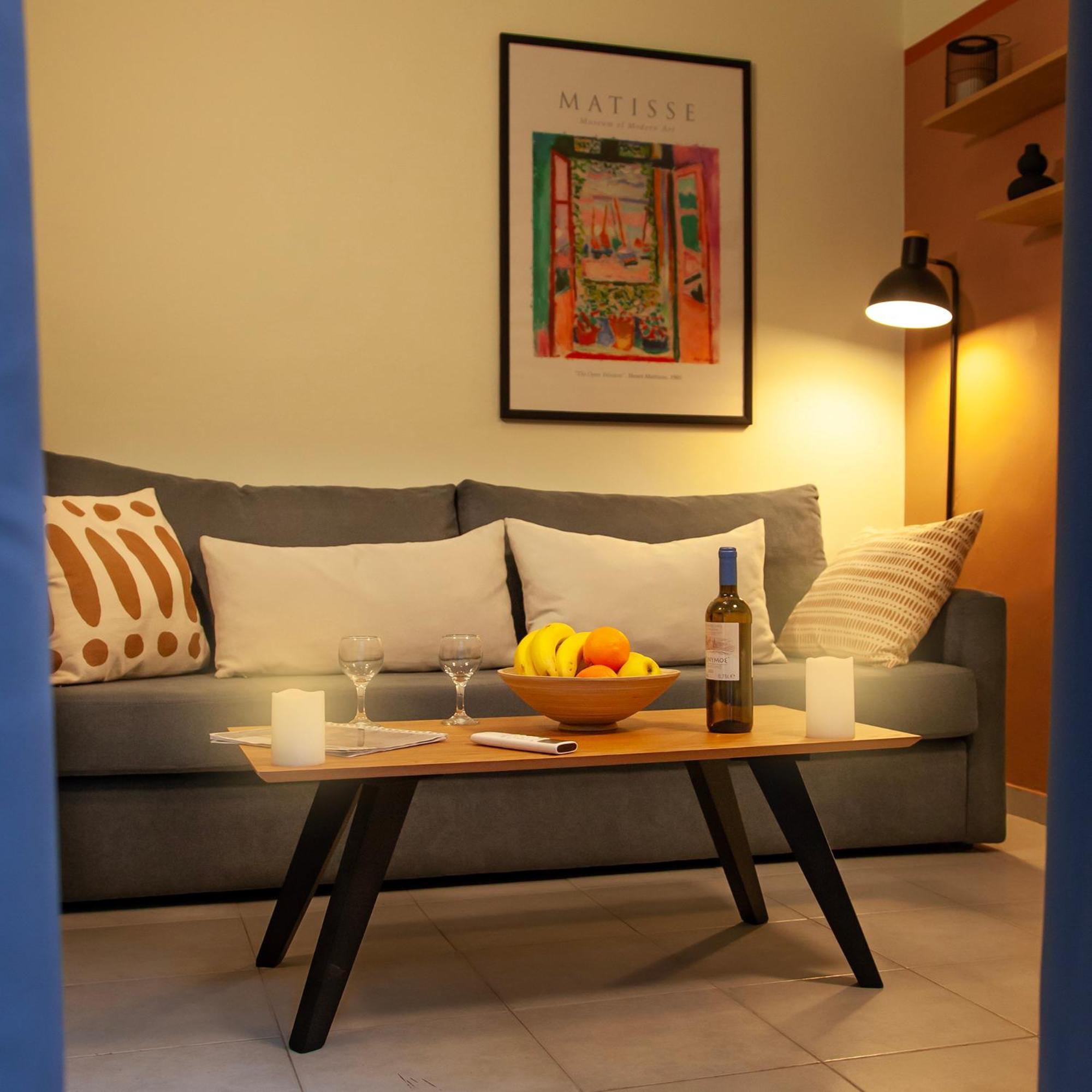 Aris123 By Smart Cozy Suites - Apartments In The Heart Of Athens - 5 Minutes From Metro - Available 24Hr 외부 사진